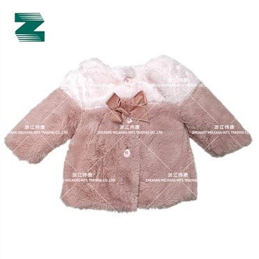 Abric per a nadons amb llaç davanter de vellut en teixit de pell sintètica