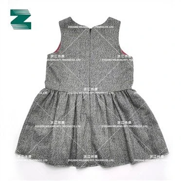 Vestit clàssic per a nens