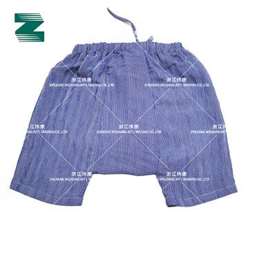 Curt per a nens amb disseny de moda al maluc